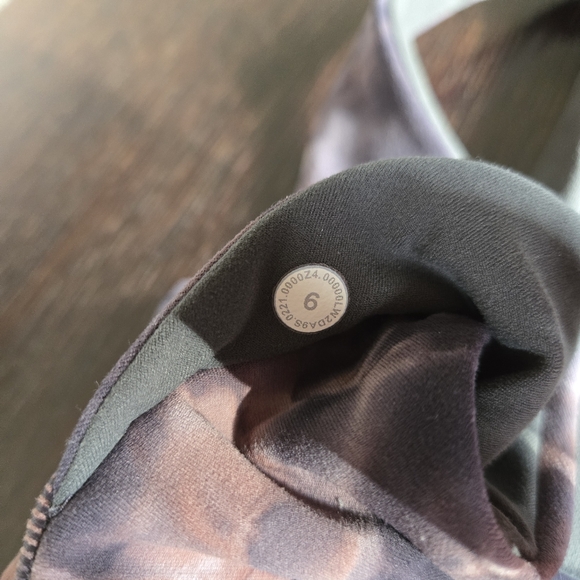 Lululemon Align Bra reversable - Picture 5 of 8